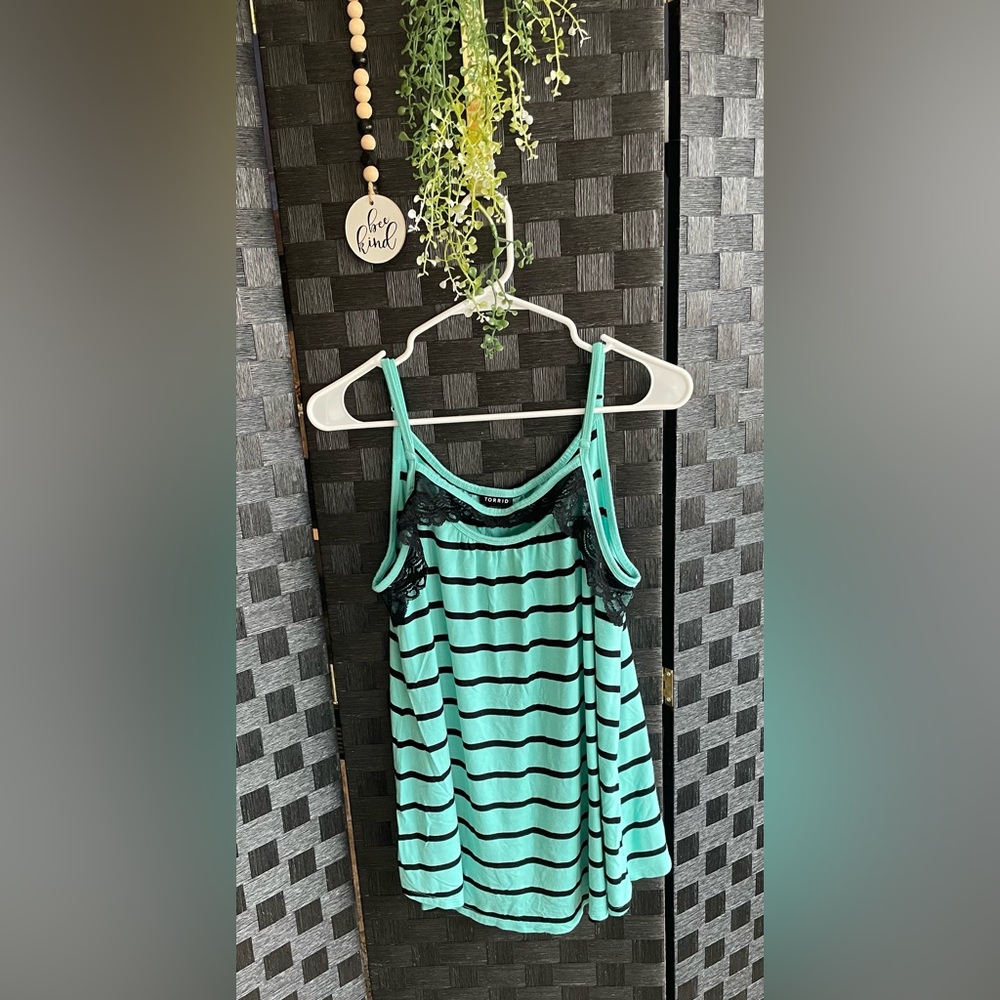 Torrid Tank Size 00